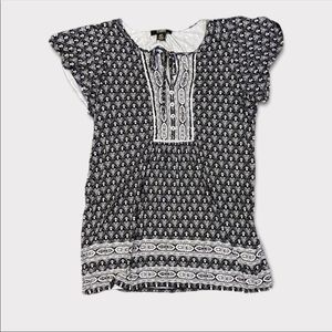 Dalia | Black and White Peasant Blouse